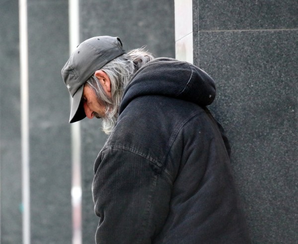 Does Poverty Make People Stupid? Does Poverty Make People Stupid?